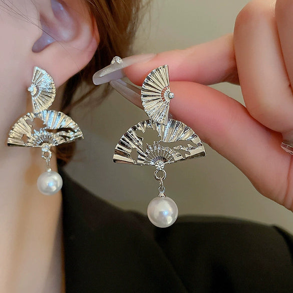Wholesale Silver Metal Multi Layer Geometric Circle Cold Wind Electroplated Earrings For Women Light Luxury High End Style
