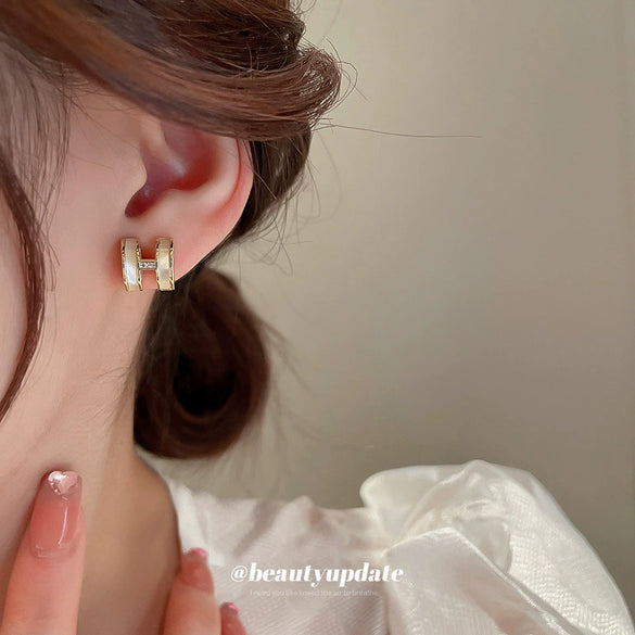 Wholesale Silver Needle Earrings With Real Gold Electroplated Metal Letter Pattern Light Luxury Style