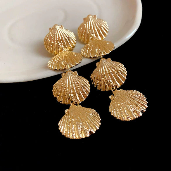 Wholesale Silver Needle Geometric Twist Diecast Metal Earrings For Women With Electroplating Treatment