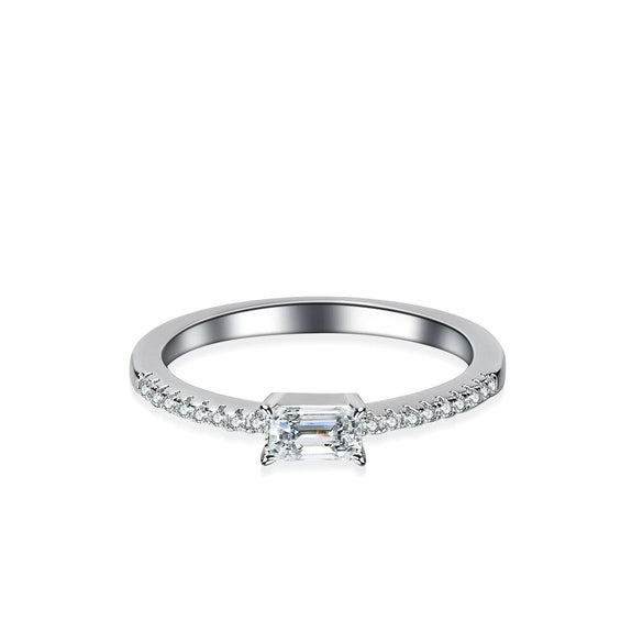 Wholesale 925 Silver Ring With Moissanite And Emerald Rectangular Geometric Design For Women