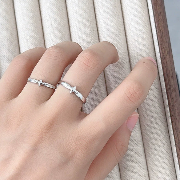 Wholesale 925 Silver Star Pattern Couple's Ring With Diamond Treatment