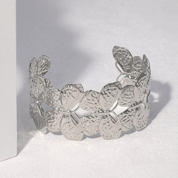 Wholesale Simple Animal Style Electroplated Stainless Steel Butterfly Bracelet With Open Design