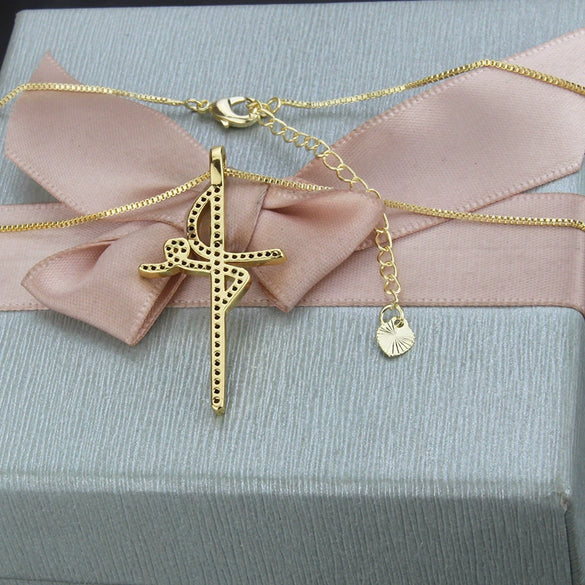 Wholesale Simple Cross Pendant Necklace With Copper And Gold Plated Electroplated Finish And Geometric Pattern