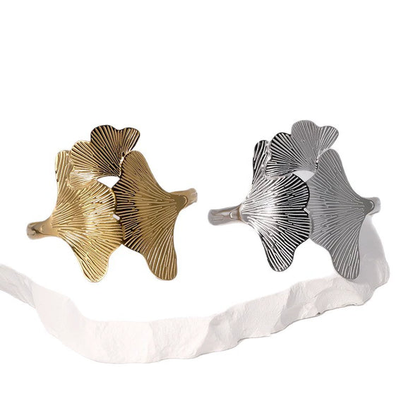 Wholesale Simple Design Electroplated Stainless Steel Ginkgo Leaf Bracelet Hand Jewelry
