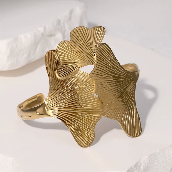 Wholesale Simple Design Electroplated Stainless Steel Ginkgo Leaf Bracelet Hand Jewelry