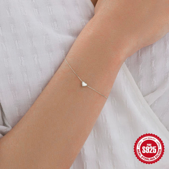 Wholesale Simple Elegant All Match Heart Shaped Glossy S925 Sterling Silver Electroplated Women's Bracelet