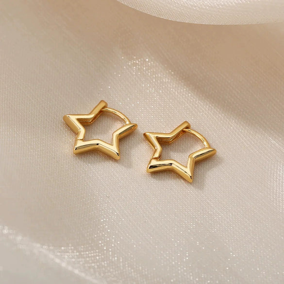 Wholesale Simple Elegant Geometric Star Copper Earrings With Electroplating Treatment