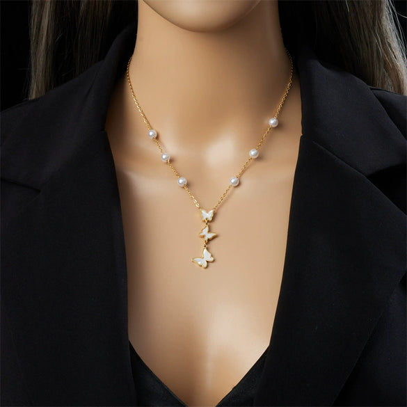 Wholesale Simple Elegant Retro Titanium Steel Necklace With Pearl Butterfly Pendant Tassel Design Geometric Pattern Electroplating