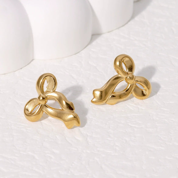 Wholesale Simple Fashion 18K Goldplated Sweet Stainless Steel Bow Earrings For Women