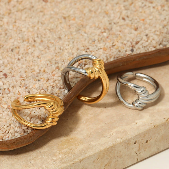 Wholesale Simple Fashion Knot Twist Geometric Stainless Steel Ring With Electroplating For Women