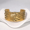 Wholesale Simple Fashionable Corrugated Glossy 18K Goldplated Stainless Steel Open Bracelet That Does Not Fade