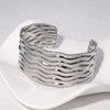 Wholesale Simple Fashionable Corrugated Glossy 18K Goldplated Stainless Steel Open Bracelet That Does Not Fade