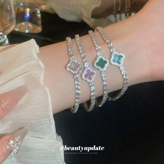 Wholesale Simple Flower Zircon Inlaid Copper Bracelet For Women With Geometric Styling And Light Luxury Niche Temperament