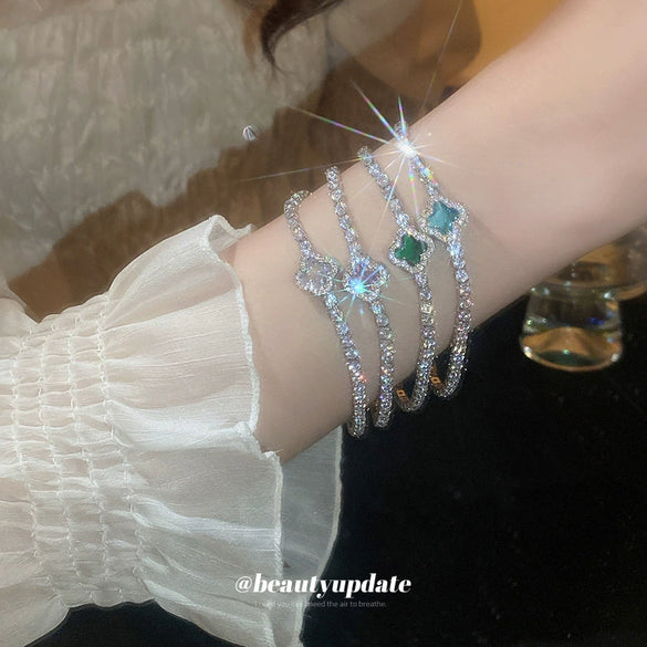 Wholesale Simple Flower Zircon Inlaid Copper Bracelet For Women With Geometric Styling And Light Luxury Niche Temperament