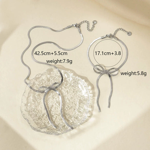 Wholesale Simple Geometric Bow Design Electroplated Titanium Steel Snake Bone Chain Bracelet For Women