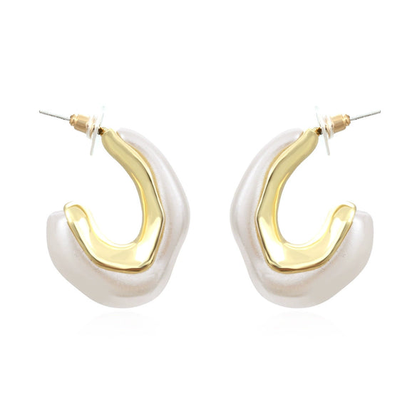 Wholesale Simple Geometric C Shaped Pearl Earrings For Elegant Female Retro And Fashion Transparent Design