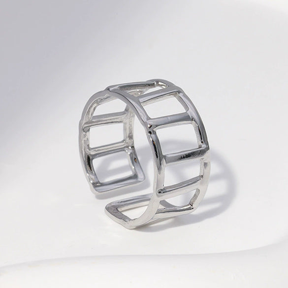 Wholesale Simple Geometric Stainless Steel Women's Open Rings With 18K Real Gold Electroplating