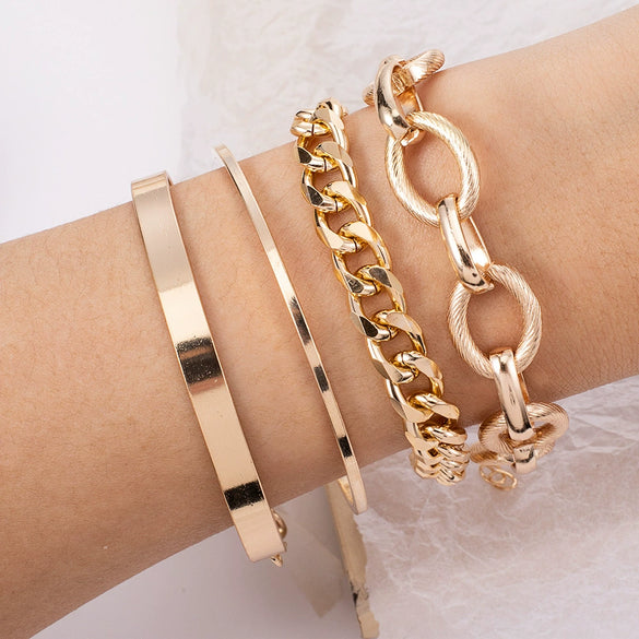 Wholesale Simple Golden Wide Open 4Piece Set Alloy Bracelet Jewelry With Geometric Style And Electroplating Treatment