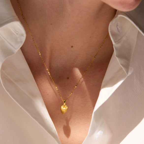 Wholesale Simple Heart Shape Gold Electroplated Copper Pearl Necklace For Unisex