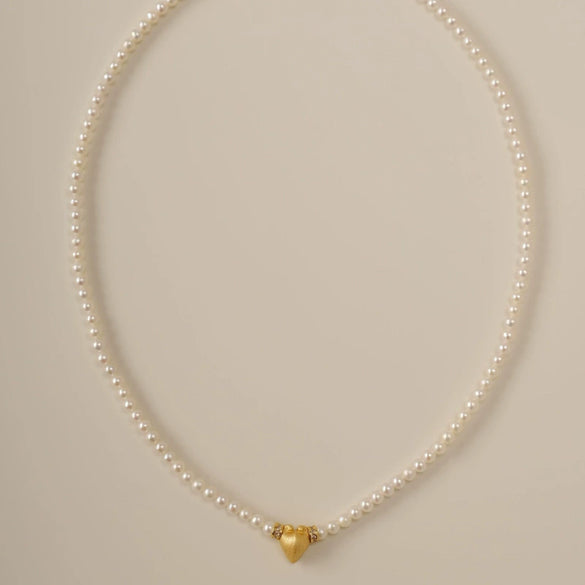 Wholesale Simple Heart Shape Gold Electroplated Copper Pearl Necklace For Unisex