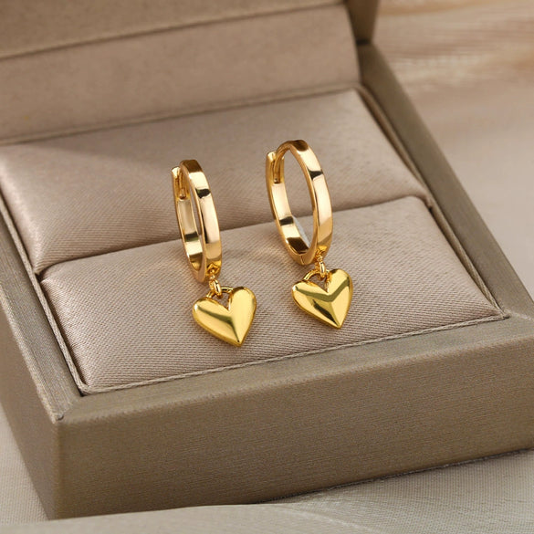 Wholesale Simple Heart Shaped Copper Earrings With 18K Gold Plated Zircon And Five Pointed Star Design Electroplated