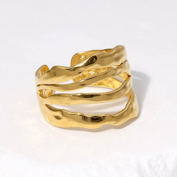 Wholesale Simple Irregular Female Stainless Steel Ring With 18K Gold Plated Electroplating And Geometric Design