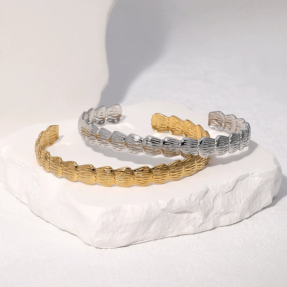 Wholesale Simple Minimalist Electroplated Stainless Steel Bracelet For Women