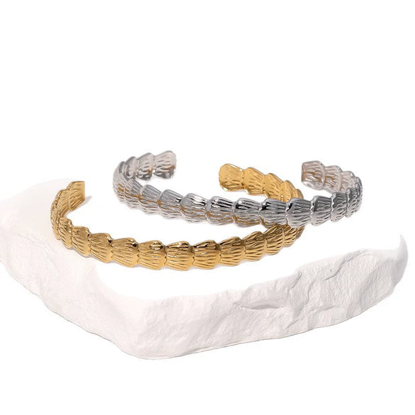 Wholesale Simple Minimalist Electroplated Stainless Steel Bracelet For Women