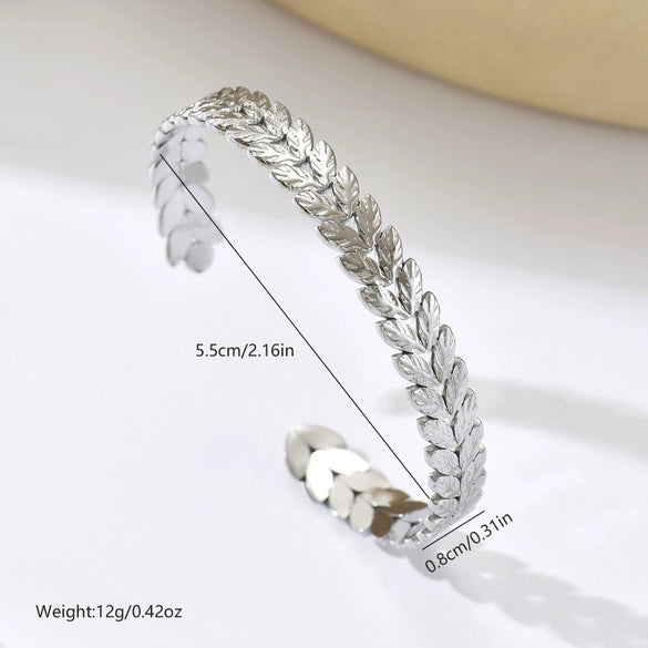 Wholesale Simple Retro Leaf Batch Flower Texture Electroplated Stainless Steel Bracelet For Women