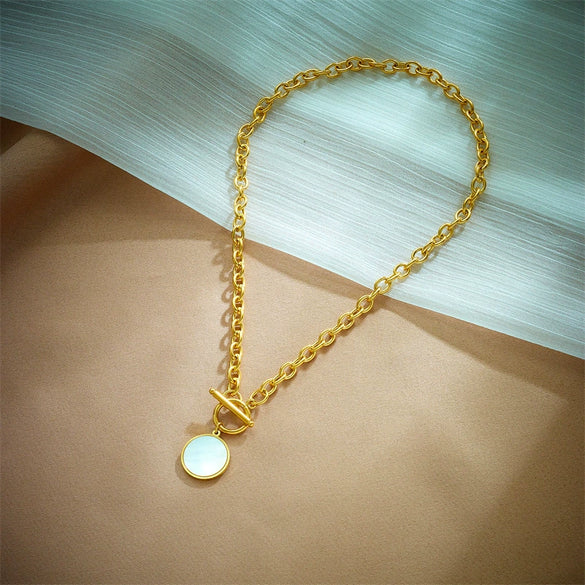 Wholesale Simple Retro Round Buckle Titanium Steel Chain Necklace With Geometric Pattern And Electroplating Treatment