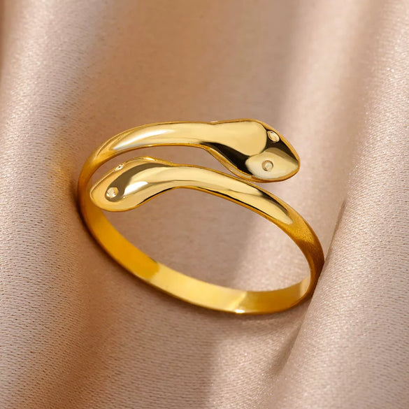 Wholesale Simple Stainless Steel Geometric Heartshaped Hollow Ring For Men And Women With Electroplating