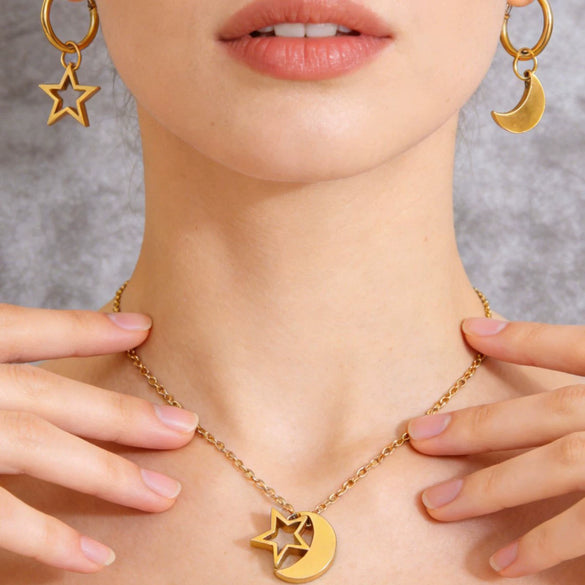 Wholesale Simple Stars And Moon Electroplated Stainless Steel And Titanium Steel Earrings And Necklace Jewelry Set For Women