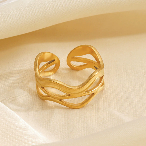Wholesale Simple Style Geometric Stainless Steel Ring For Women 18K Goldplated Electroplating
