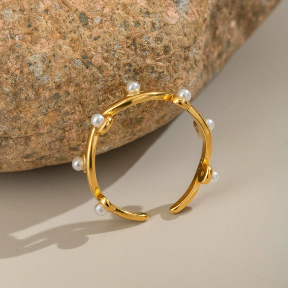 Wholesale Simple Versatile Geometric Pearl Ring For Women Stainless Steel With Electroplating