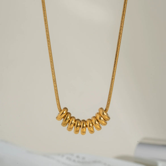 Wholesale Small Beaded Snake Chain Stainless Steel Necklace For Women With Geometric Design And Pvd Furnace Vacuum Real Gold Plating