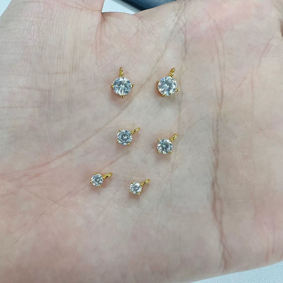 Wholesale Small Round Zircon Fourclaw Inlaid Mini Pendant Diy Jewelry Accessories In 925 Silver With Simple Geometric Style