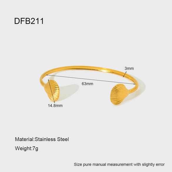Wholesale Small Scallopshaped Open Stainless Steel 18K Gold Plated Bracelet Oceanthemed Jewelry For Women