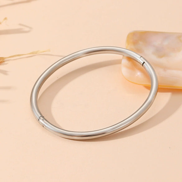 Wholesale Smooth Buckle Bamboo Style Titanium Steel Bracelet With Electroplating