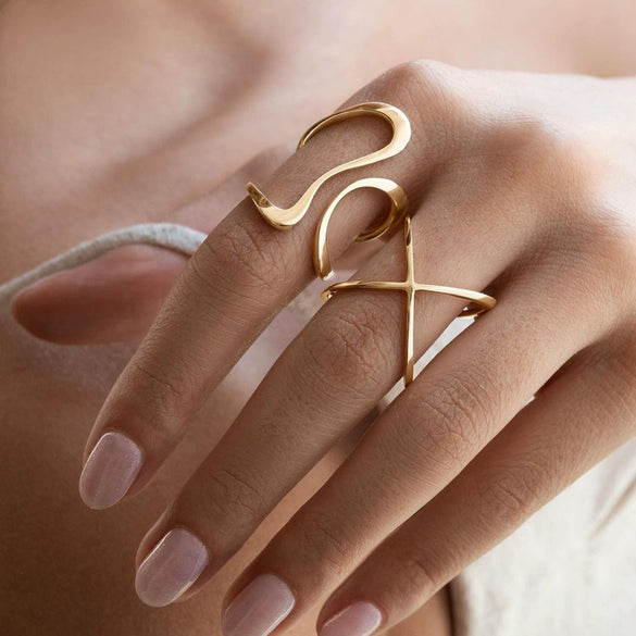 Wholesale Smooth Line Shaped Open Ring In Stainless Steel With Electroplating And Unique Line Design