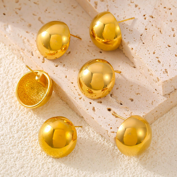 Wholesale Smooth Round Bean Shaped Niche Earrings In Titanium Steel With 18K Gold Plated Electroplating For Women