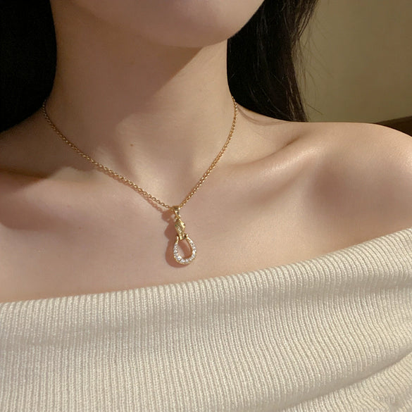 Wholesale Snakeshaped Geometric Horseshoe Pendant Titanium Steel Necklace With Zircon Design For Women