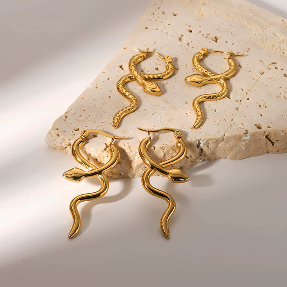 Wholesale Snakeshaped Titanium Steel And Stainless Steel Earrings For Women With Animal Pattern And Electroplating Treatment Personality Style