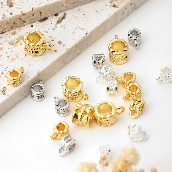 Wholesale Spacer Beads Alloy 18K Goldfilled Hollow Flower Shaped Electroplating Minimalist Diy Pendant