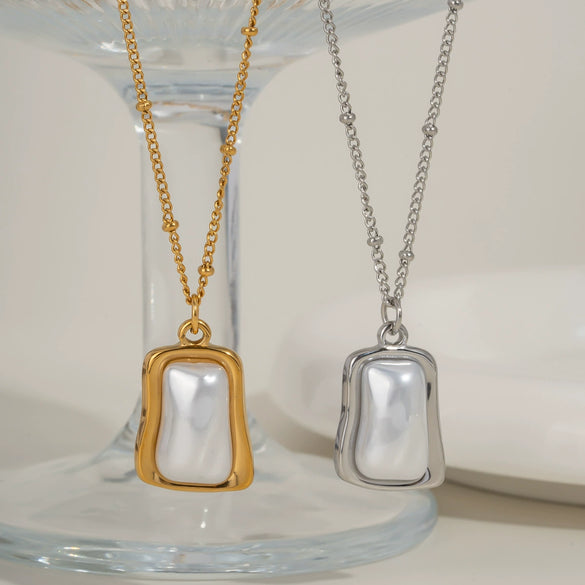 Wholesale Square Geometric Bead Chain Clavicle Chain With Titanium Steel Pendant Retro Minimalist Design Pvd Vacuum Real Gold Electroplating For Women And Men