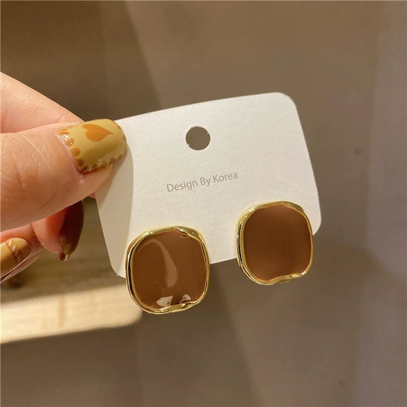 Wholesale Square Light Luxury Alloy Earrings For Women With Geometric Pattern And Electroplating