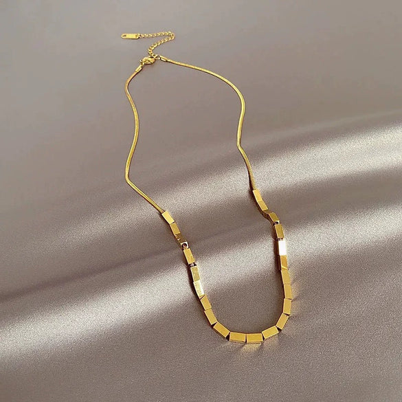 Wholesale Square Titanium Steel Metal Mesh Snake Bone Chain Necklace For Women With Geometric Design And Electroplating