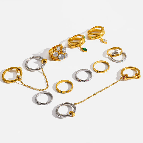 Wholesale Stackable Women's Geometric Horse Eye Rings Stainless Steel 18K Gold Plated With Diamonds
