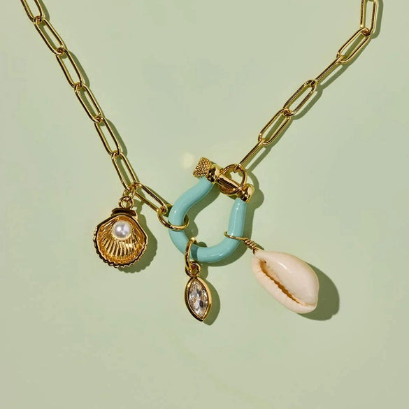 Wholesale Stainless Steel And Copper Geometric Light Luxury Style Electroplated Horseshoe Shell Pendant Necklace And Bracelet