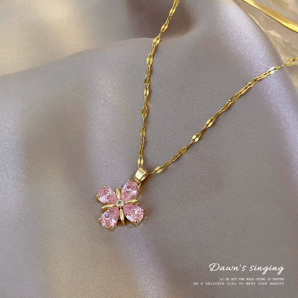 Wholesale Stainless Steel And Copper Geometric Lucky Grass Micro Diamond Plated Necklace Unisex Fine Style Clavicle Chain Accessories