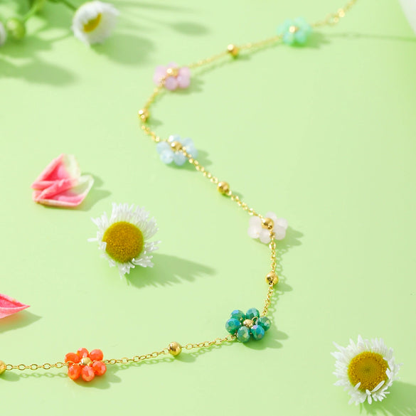Wholesale Stainless Steel And Organic Glass Beaded Flower Geometric Style Chain Necklace For Women With Electroplating